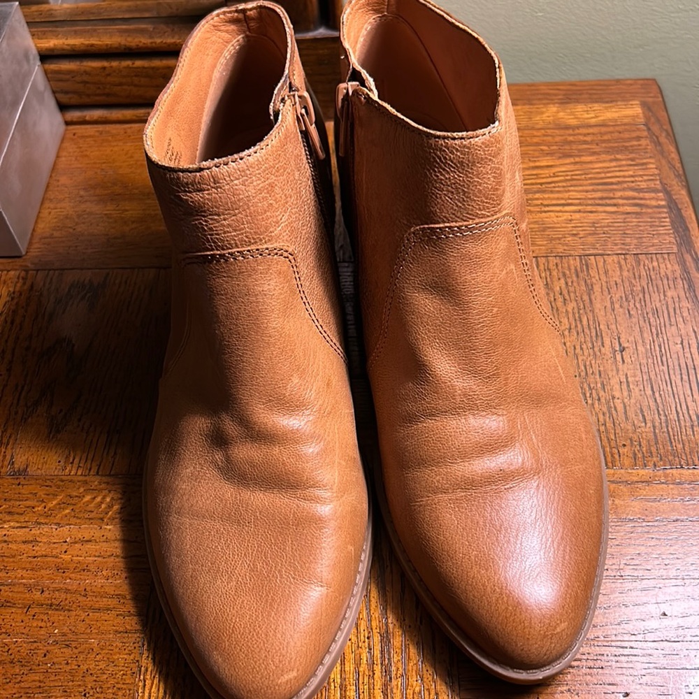 Like New Lucky Brand booties